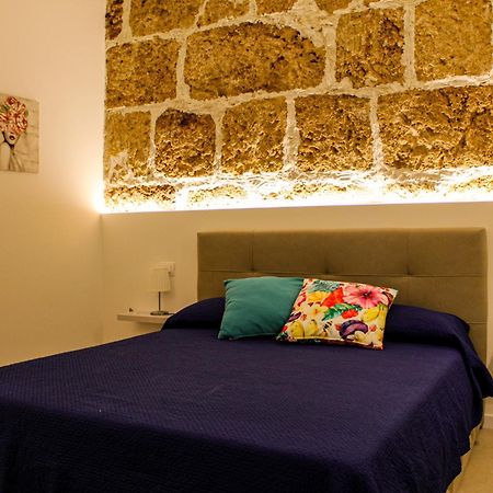 Holiday Home Matt Ros Noto Bagian luar foto