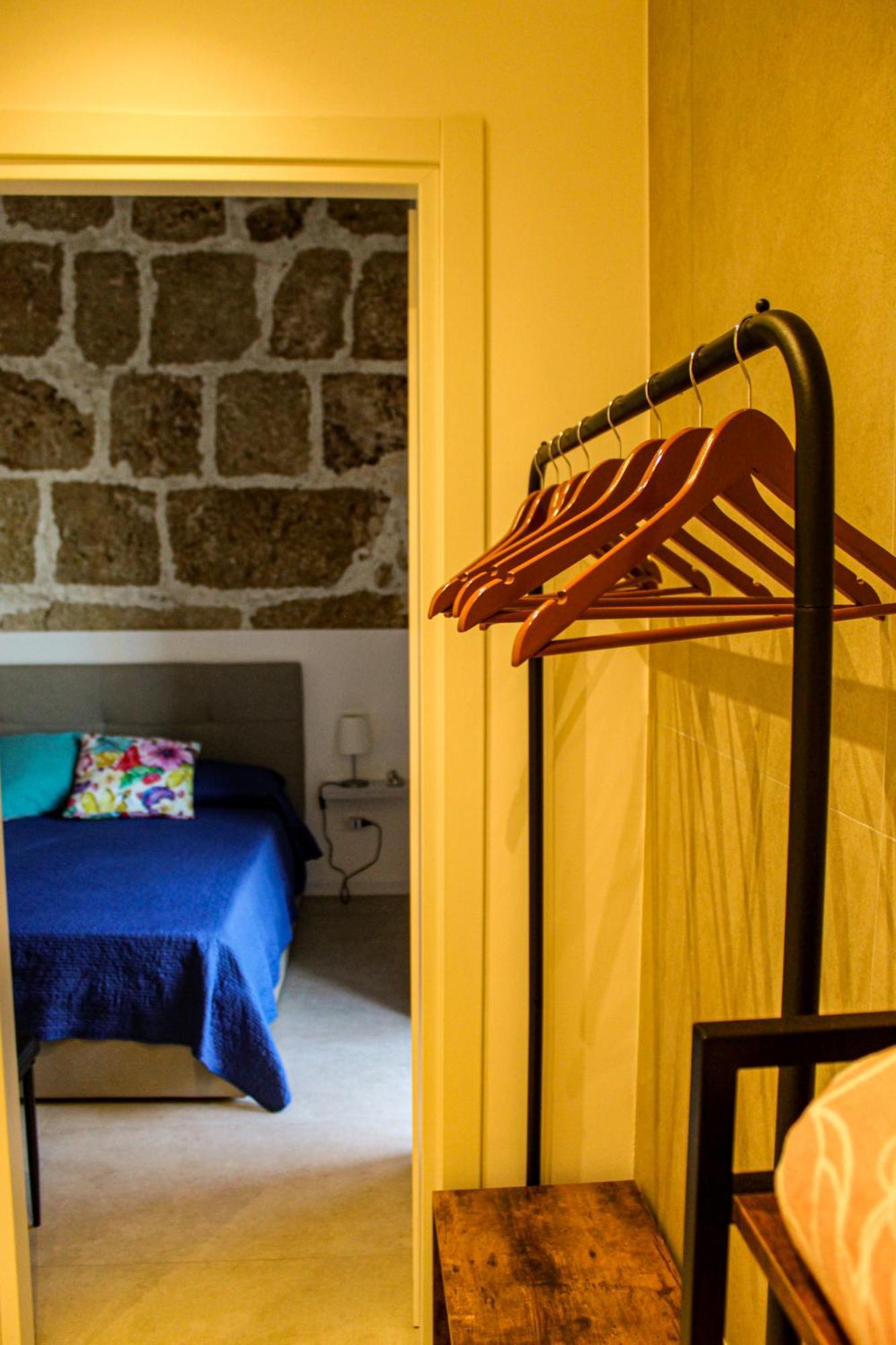 Holiday Home Matt Ros Noto Bagian luar foto