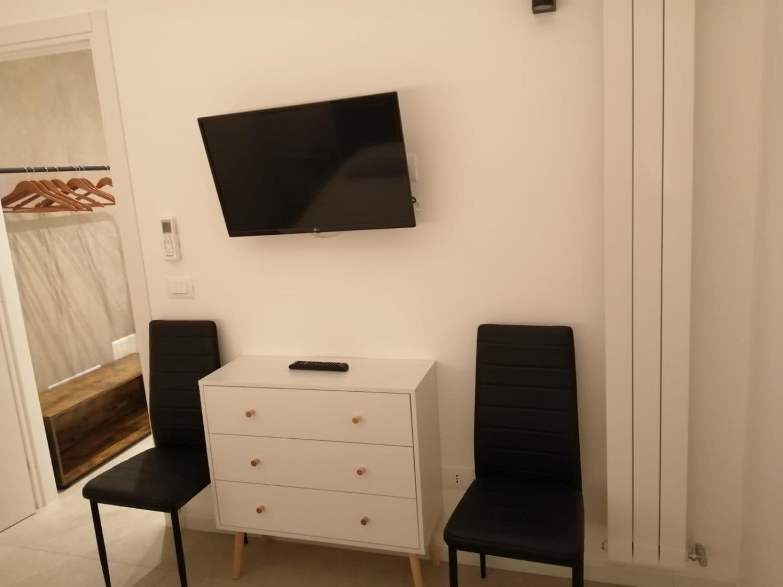 Holiday Home Matt Ros Noto Bagian luar foto